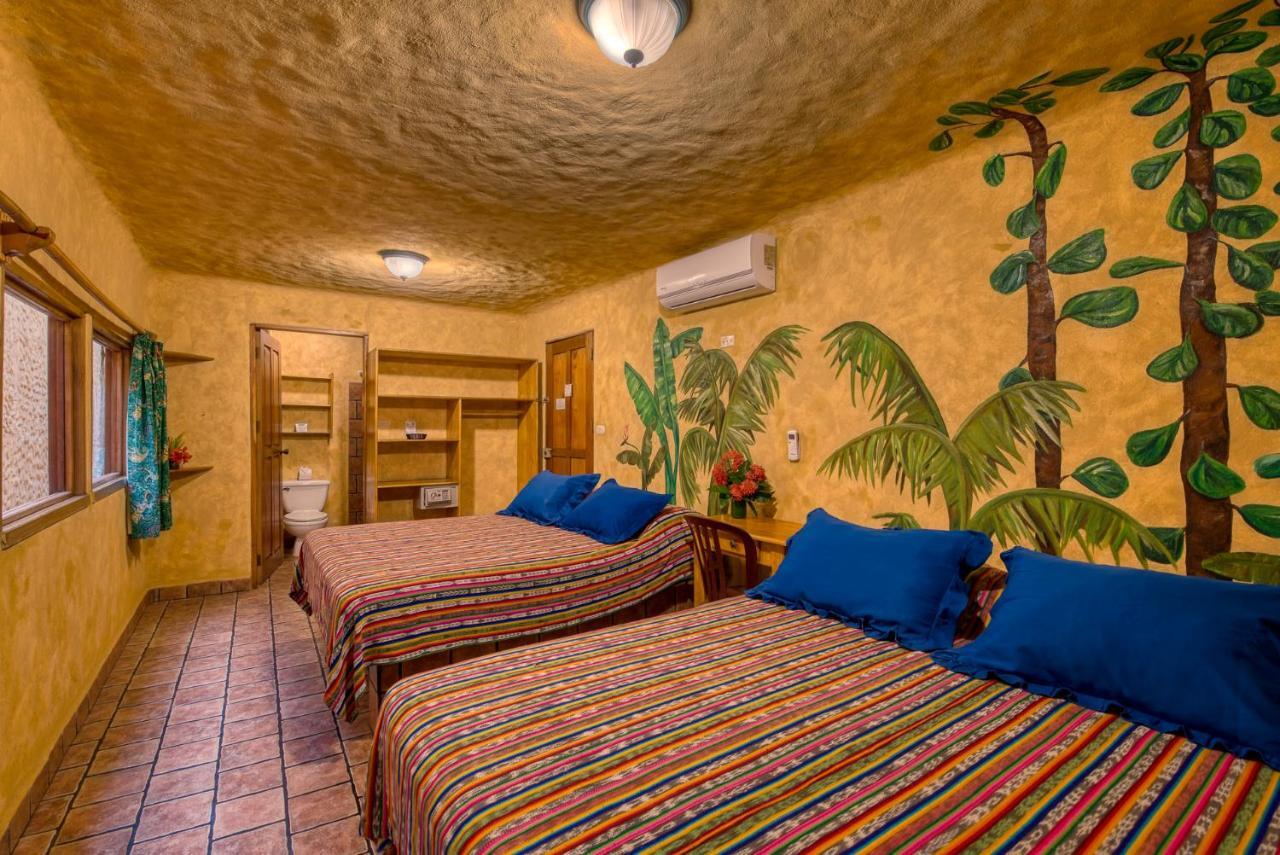 El Sano Banano Beachside Hotel Montezuma Exterior foto